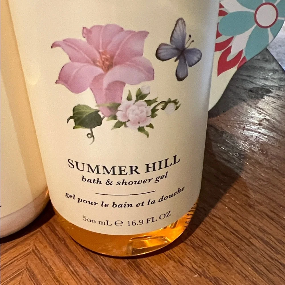 Crabtree & Evelyn Summer Hill Body Lotion and Shower Gel Set